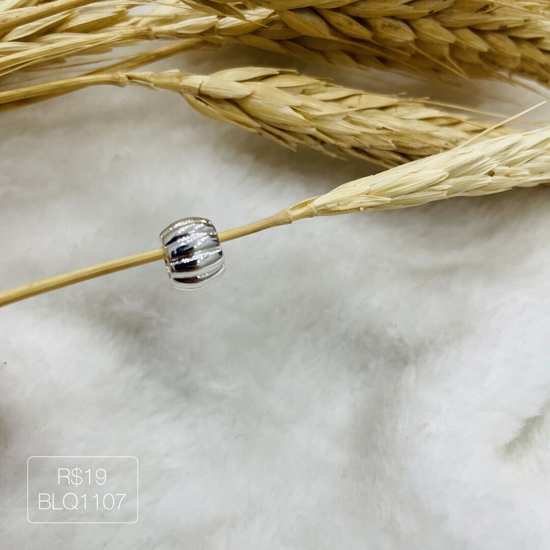 Berloque Listras Passador Liso Prateado